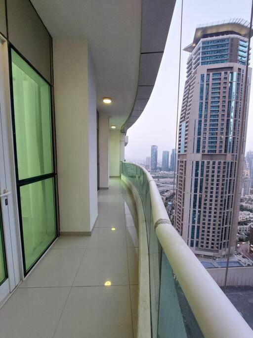Elegant Apartment W/ Iconic View ドバイ エクステリア 写真